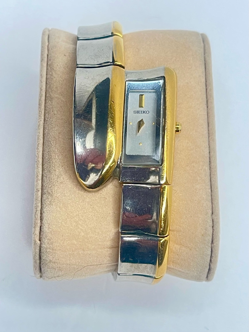 Seiko Vintage Women's Two-Tone Gold and Silver Bracelet Watch